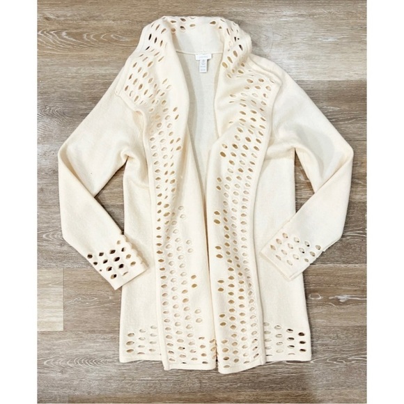 Chico's 0 Sz S 100% WOOL Ivory Cream Perforated Cut-Out Cardigan Sweater - Picture 4 of 7
